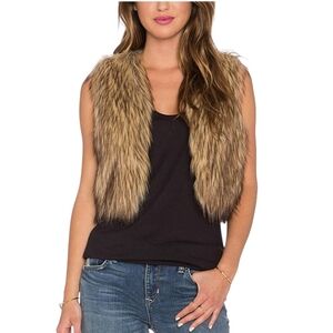 Tanming Women's Sleeveless Fluffy Short Faux Fur Vests V-neck Brown Size S NWT